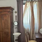 Veneziano Piano Terra 아파트 베니스